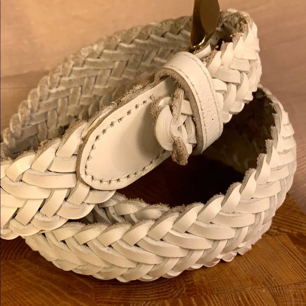 Lady Canterbury braided white leather EUC belt